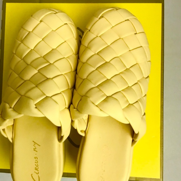 CIRCUS by Sam Edelman Julieta Yellow Clogs Size US 8 Pineapple Weave - Picture 4 of 9